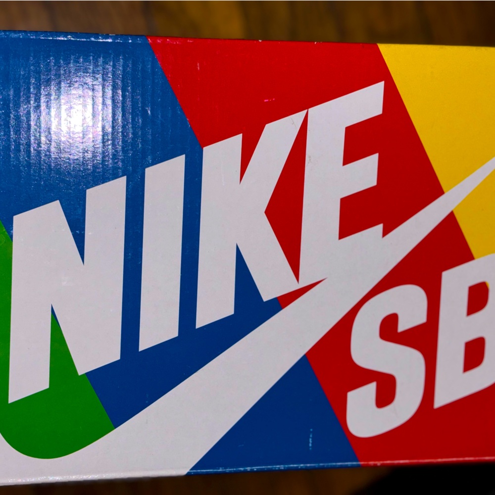 Nike SB Dunks - Picture 6 of 7